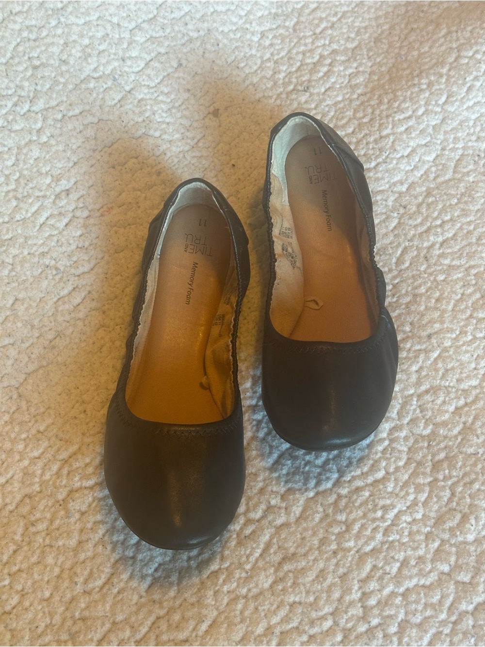 Time and Tru Black Ballet Flats